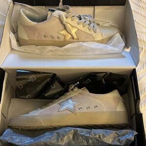 ShuShop Beige and Silver Star Women's Sneakers